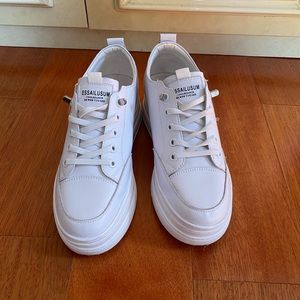 GIHO Pure White Leather Sneakers